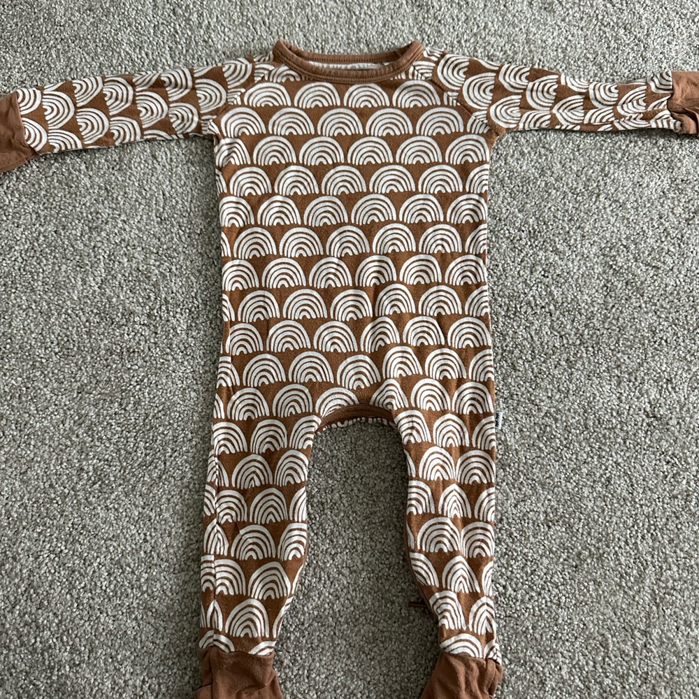 Little sleepies crescent zip